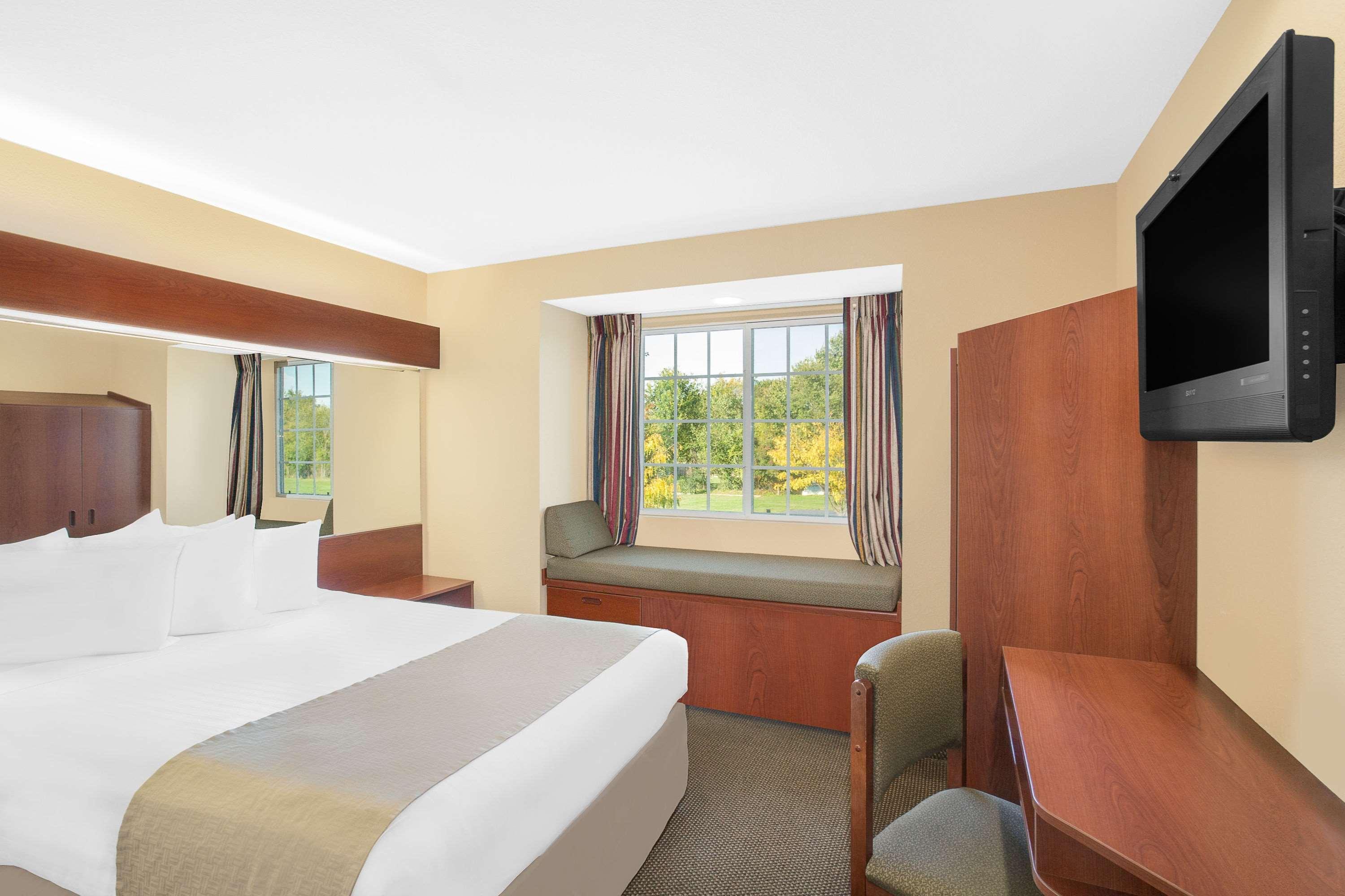 Hotel The Block 2*