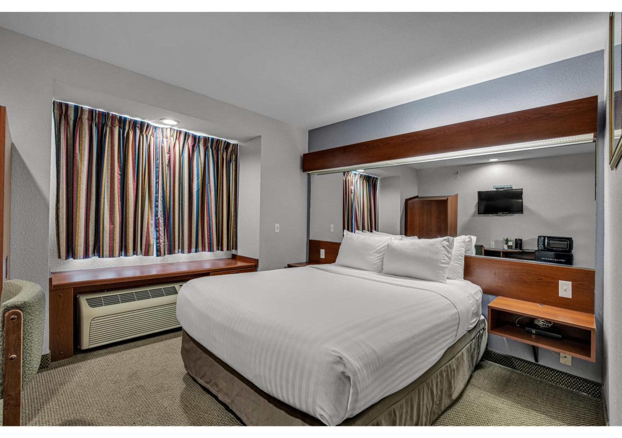 The Block Hotel Bentonville