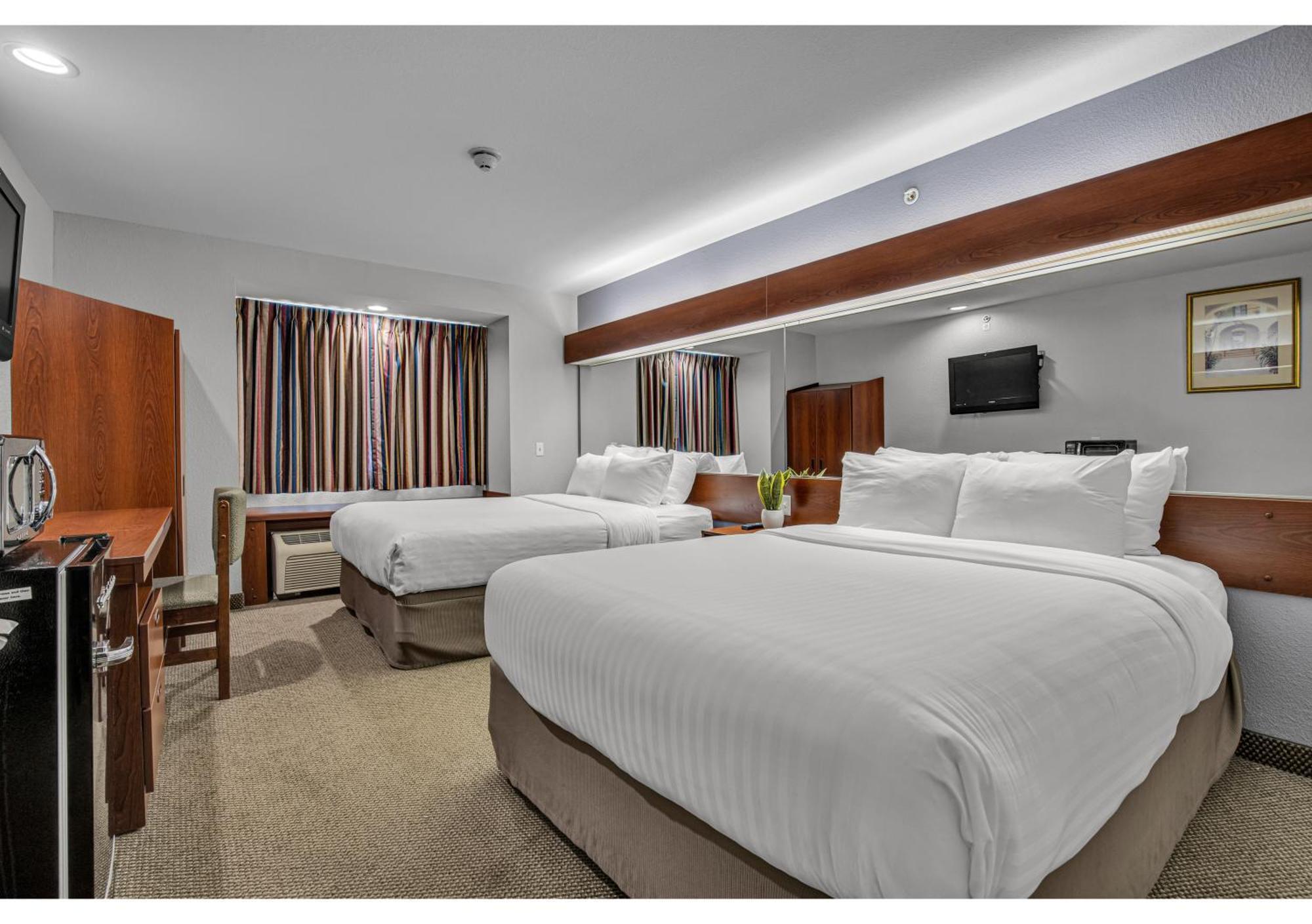 The Block Hotel 2*
