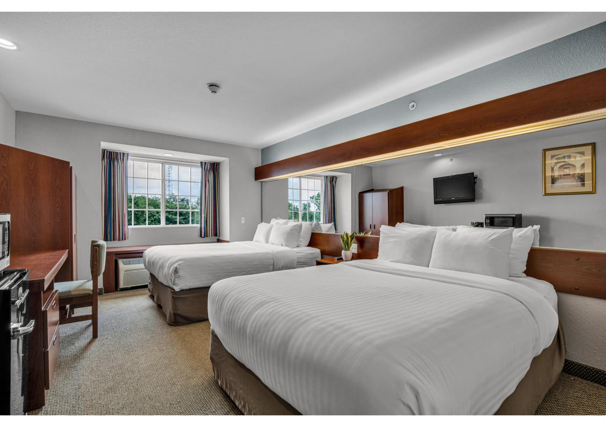 Hotel The Block 2*