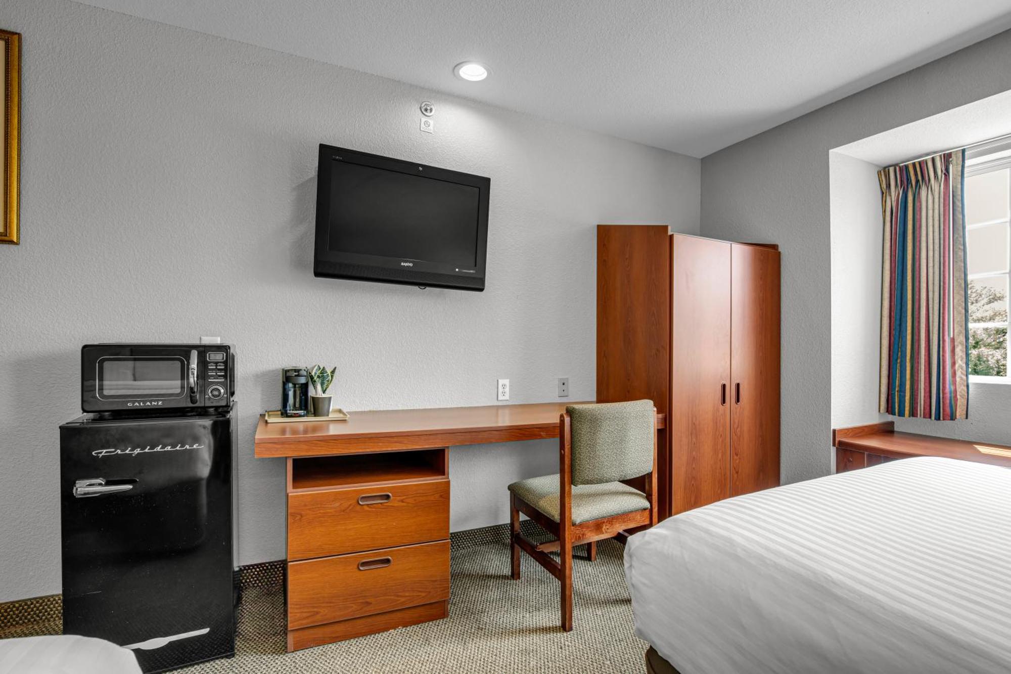 The Block Hotel 2*